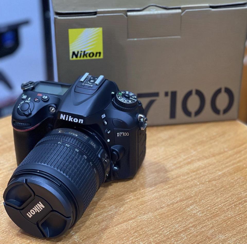 NOKON CAMERA D7100